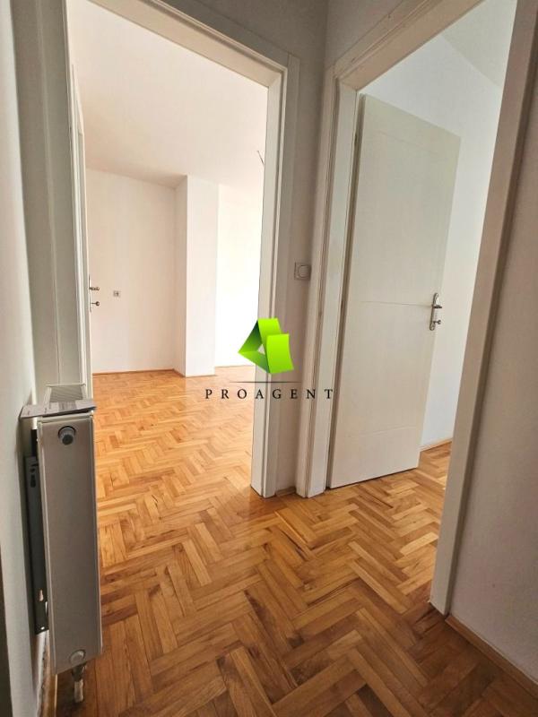 Slika 5 - Neuseljavan jednoiposoban stan u modernom stambenom kompleksu na atraktivnoj lokaciji na Bulevaru Nemanjića ID#7244