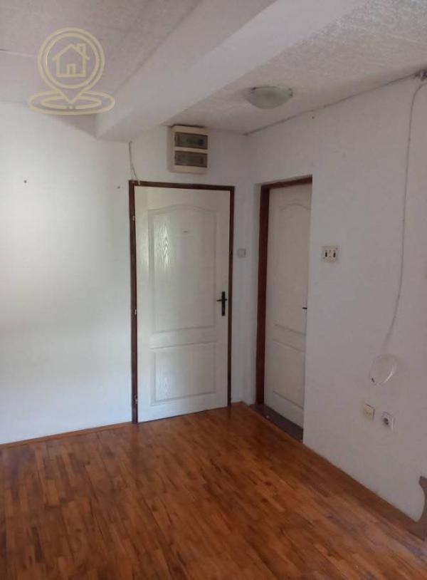 Slika 4 - Na prodaju jednosoban stan u blizini Bogoslovije