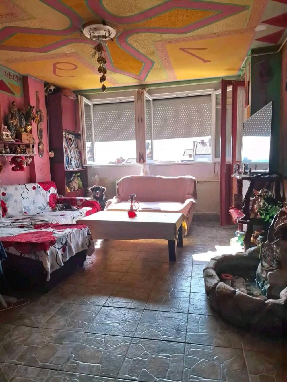 Slika 1 - Stan u zgradi, uknjižen, centralno grejanje, oglas ID 371487