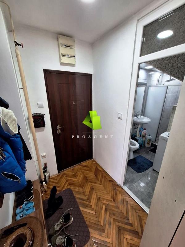 Slika 7 - Dvoiposoban stan sa stvarima u blizini OŠ ´Mika Antić´ ID#7281