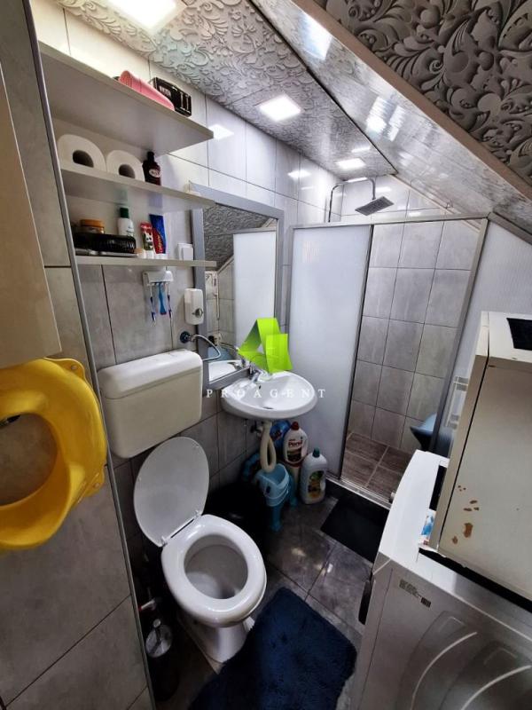 Slika 9 - Dvoiposoban stan sa stvarima u blizini OŠ ´Mika Antić´ ID#7281