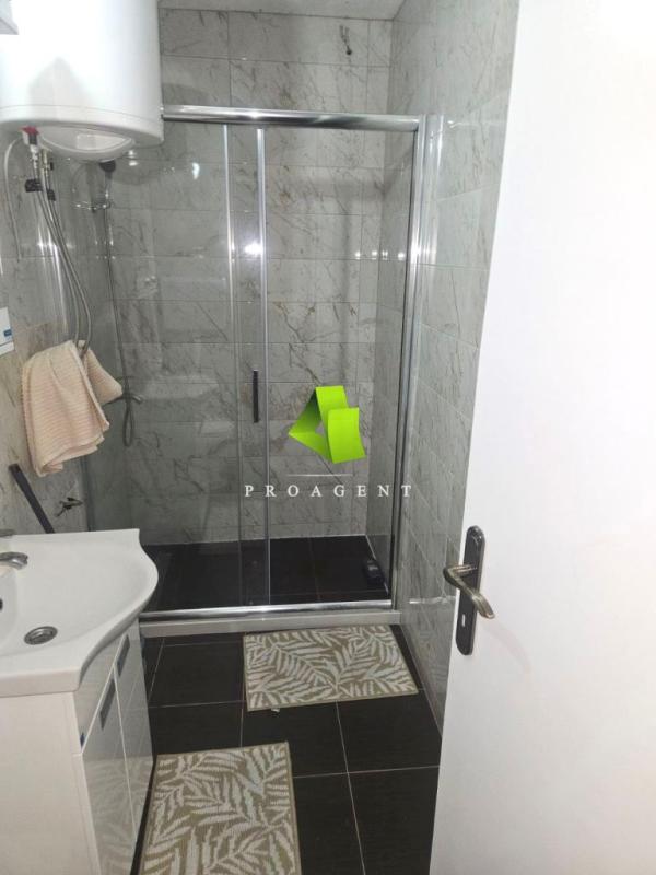 Slika 8 - Renoviran jednoiposoban stan sa stvarima na Apelovcu ID#7286