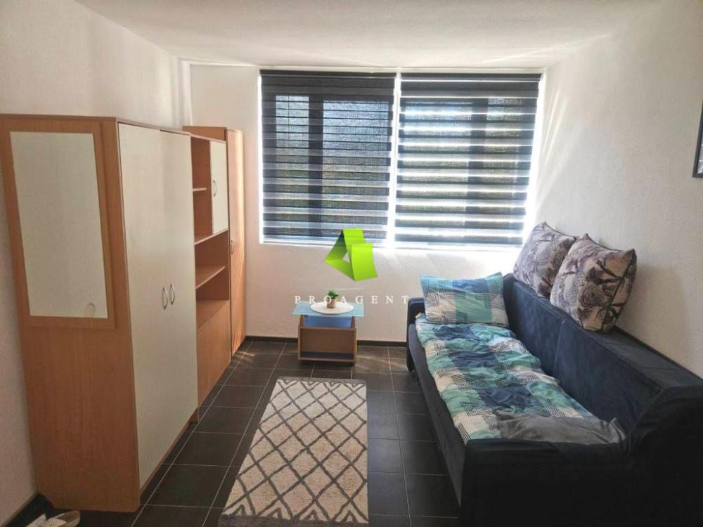 Slika 4 - Renoviran jednoiposoban stan sa stvarima na Apelovcu ID#7286