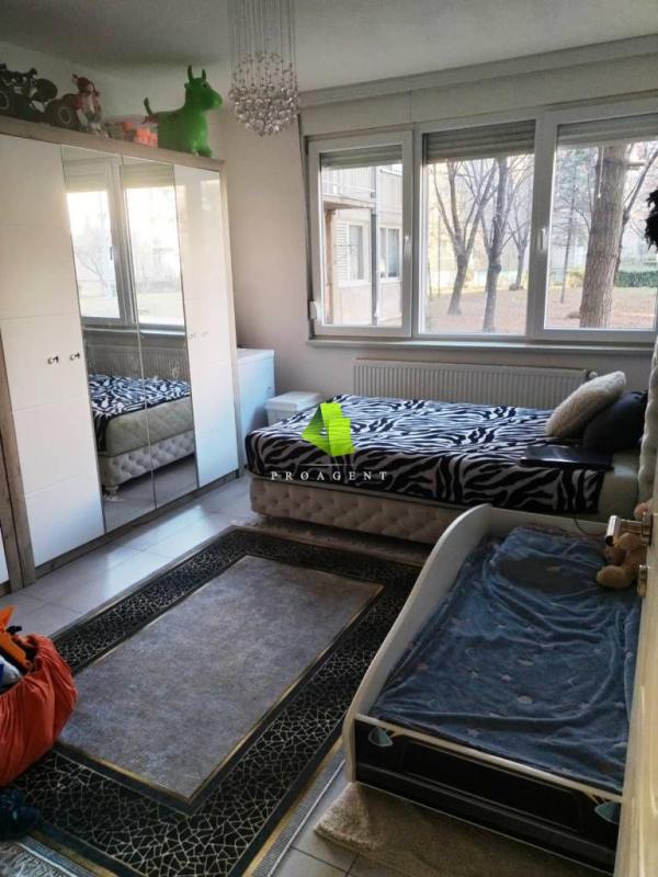 Slika 4 - Lux renoviran jednoiposoban stan na odličnoj lokaciji, Bulevar Nemanjića ID#7305