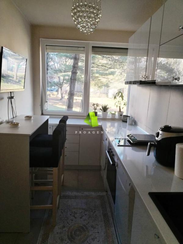 Slika 2 - Lux renoviran jednoiposoban stan na odličnoj lokaciji, Bulevar Nemanjića ID#7305