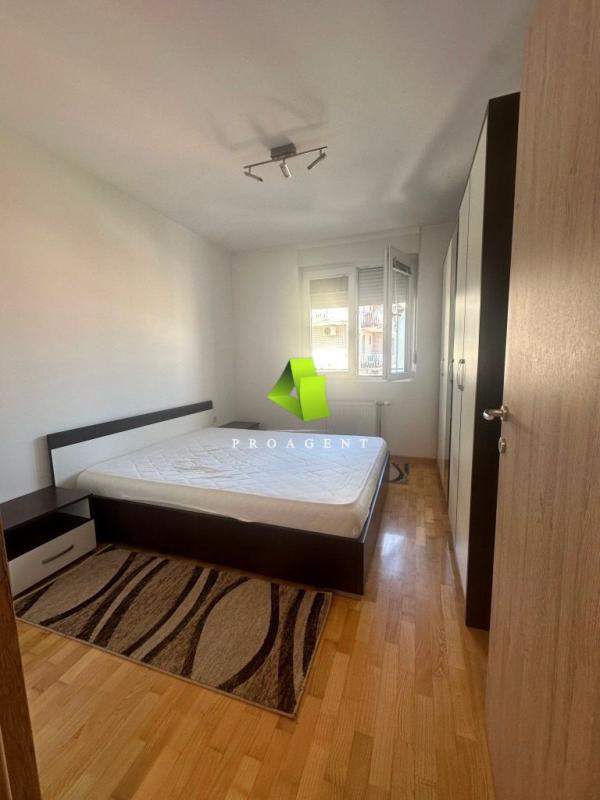 Slika 5 - Retko u ponudi- jednoiposoban stan sa stvarima  u centru ID#7325