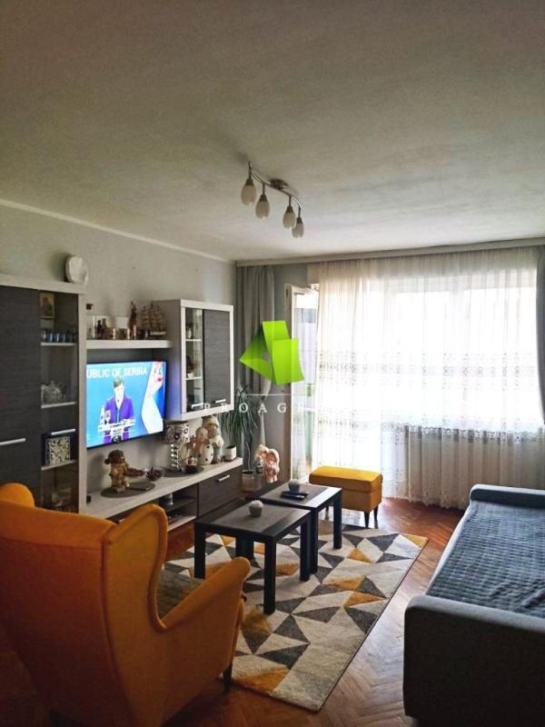 Slika 2 - Komforan trosoban stan sa parkingom kod Doma zdravlja ID#7335