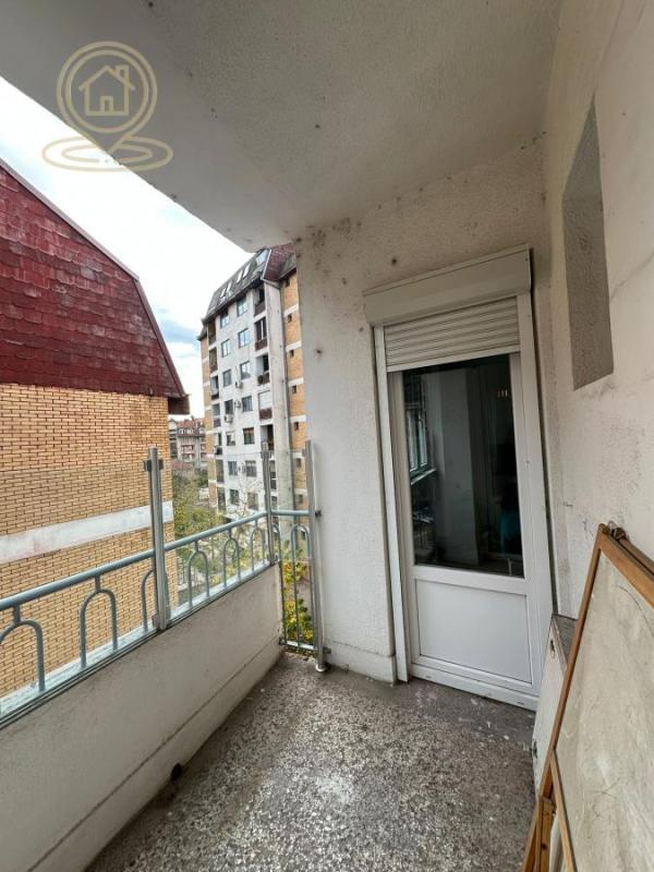 Slika 5 - Na prodaju trosoban stan u srcu Niša sa garažnim mestom