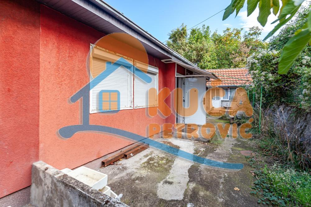 Glavna slika -Stan u zgradi, oglas ID p-015099