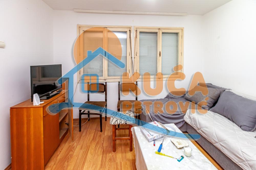 Slika 4 - Stan u zgradi, oglas ID p-015099