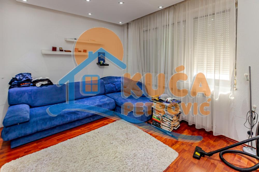 Slika 9 - Stan u zgradi, uknjižen, oglas ID p-015116