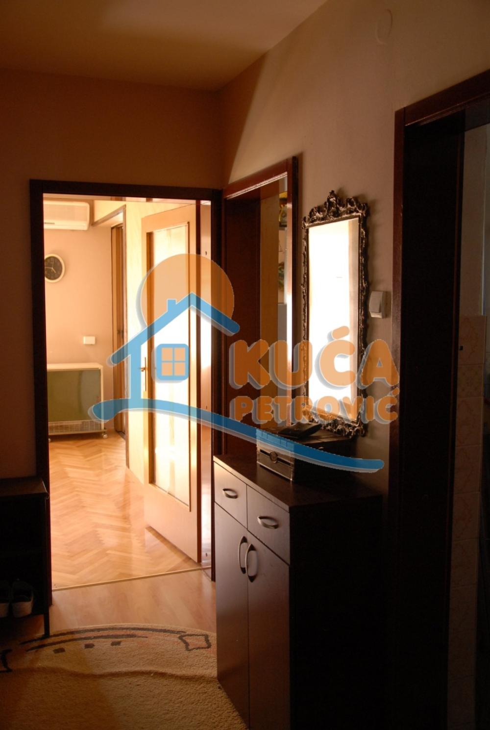 Slika 8 - Stan u zgradi, uknjižen, oglas ID p-015119