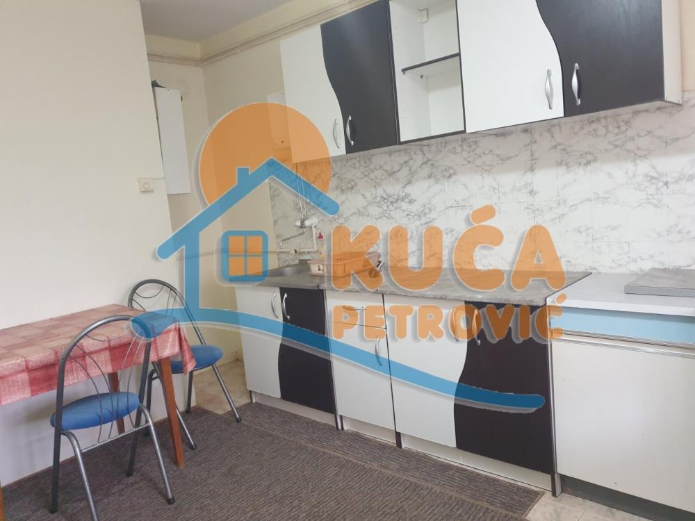 Slika 5 - Stan u zgradi, oglas ID p-015129