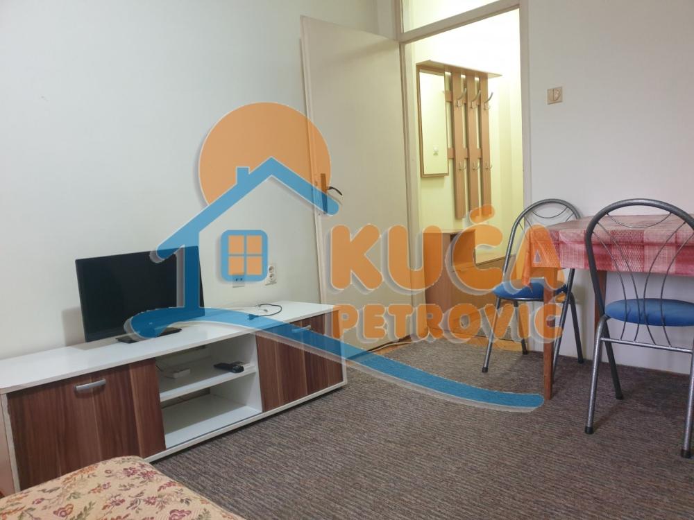 Slika 4 - Stan u zgradi, oglas ID p-015129