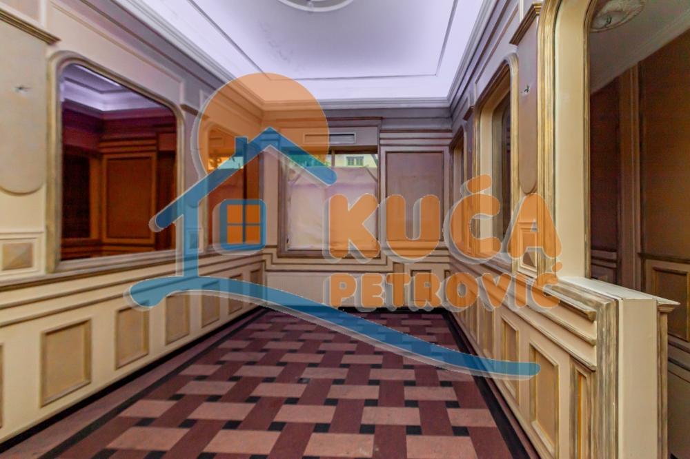 Slika 7 - Stan u zgradi, uknjižen, centralno grejanje, oglas ID p-015155