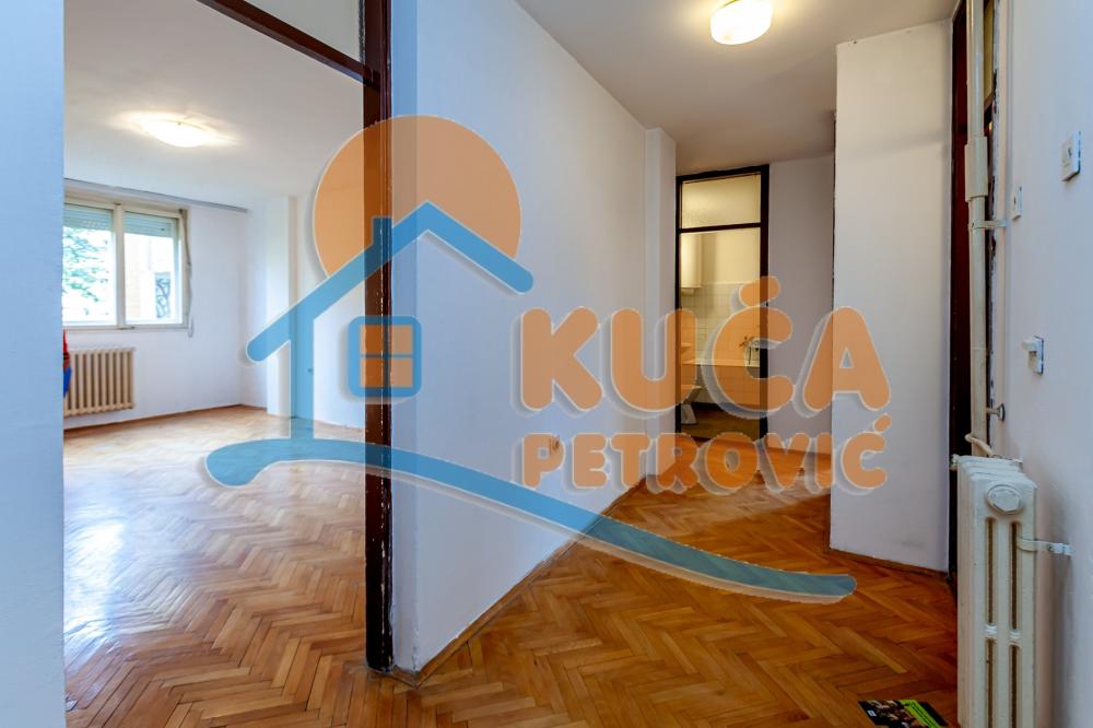 Slika 5 - Stan u zgradi, oglas ID p-015183