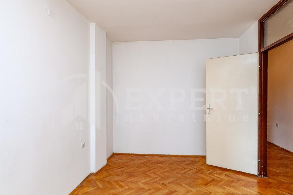 Slika 8 - Stan u zgradi, oglas ID p-015183