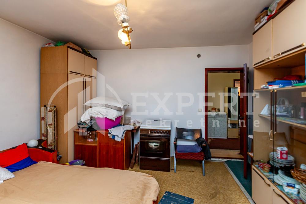 Slika 1 - Stan u zgradi, oglas ID p-015199