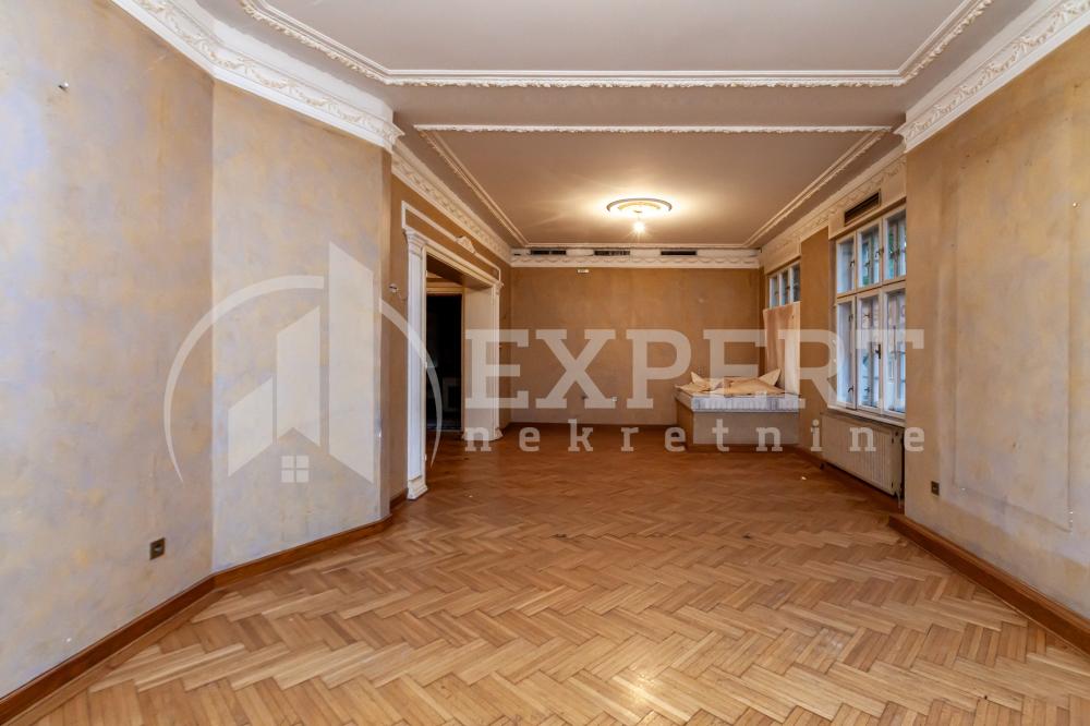 Slika 3 - Stan u zgradi, uknjižen, centralno grejanje, oglas ID p-015155