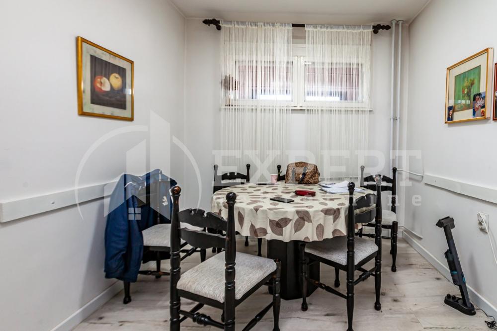 Slika 7 - Stan u zgradi, uknjižen, centralno grejanje, oglas ID p-015152