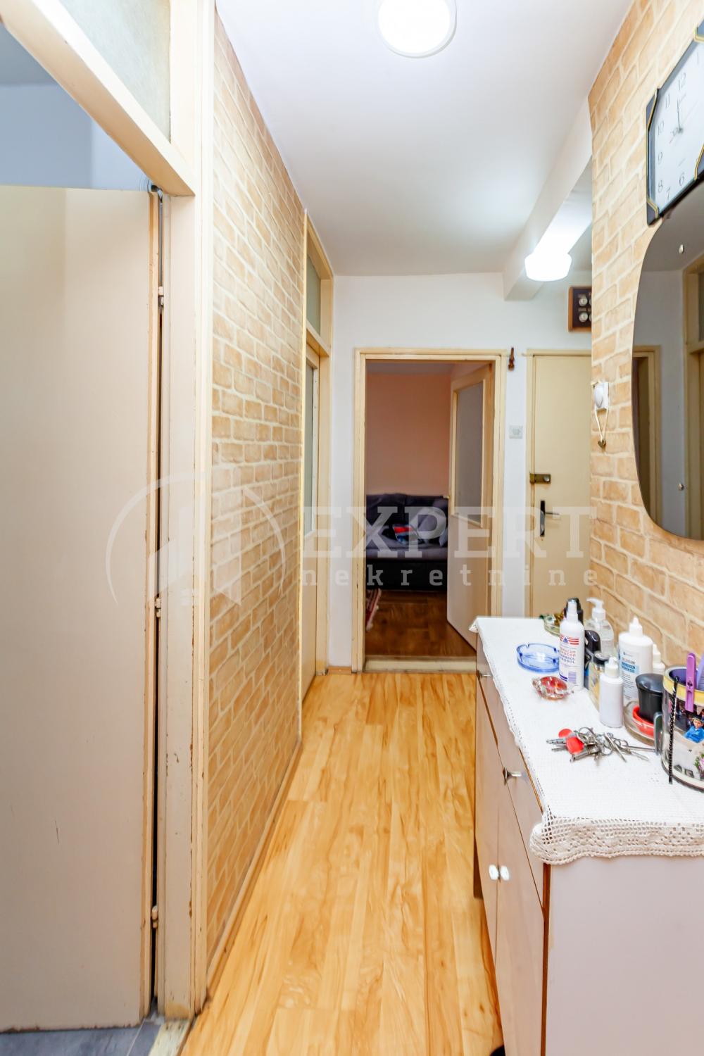 Slika 6 - Stan u zgradi, uknjižen, oglas ID p-015257