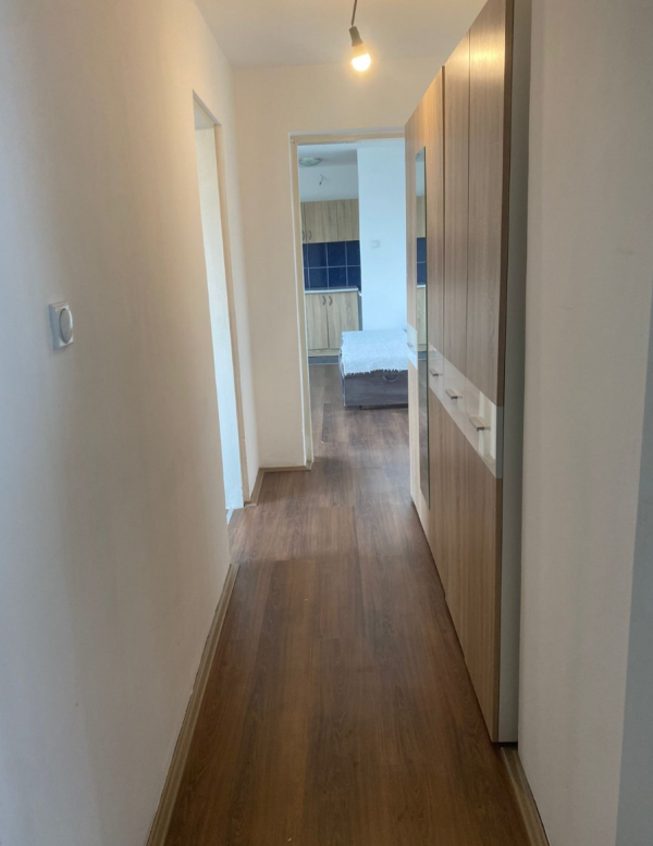 Slika 3 - Opremljen stan od 45m2 na VI spratu u zgradi bez lifta