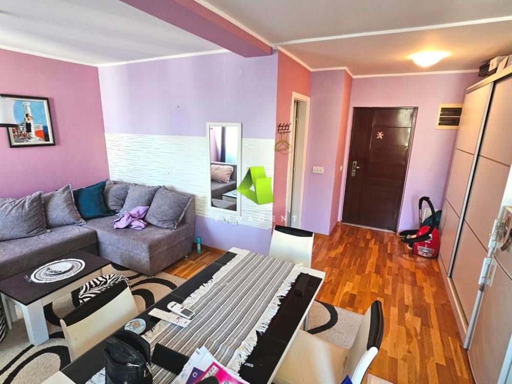 Slika 3 - Garsonjera sa stvarima kod parka Sveti Sava ID#7380