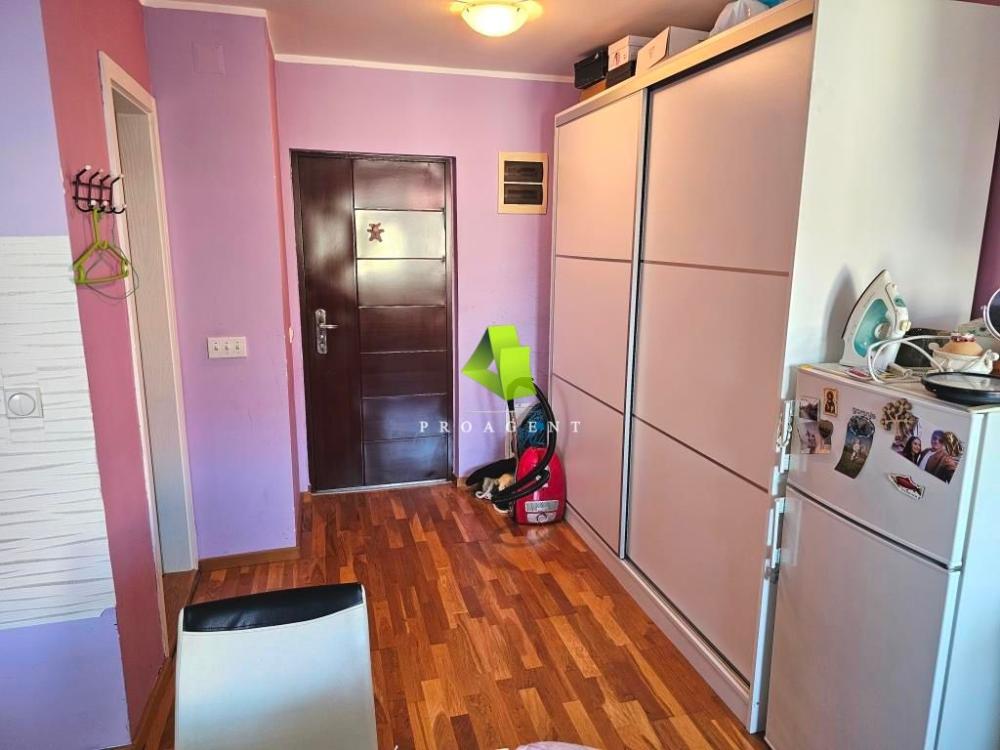 Slika 7 - Garsonjera sa stvarima kod parka Sveti Sava ID#7380