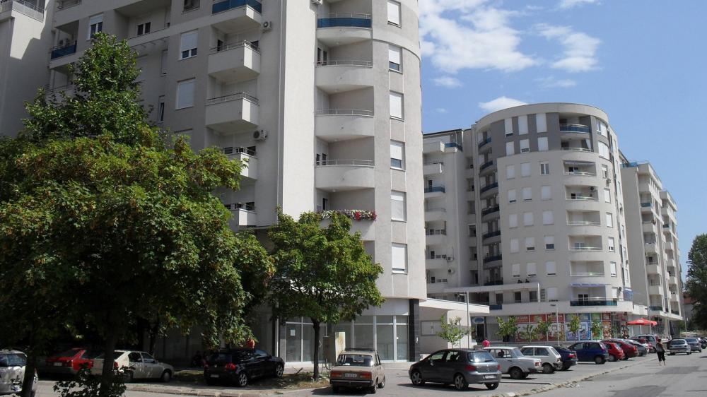 Glavna slika -Prodaja jednoiposobnog stana, Romanijska 19 Niš, terasa, lift