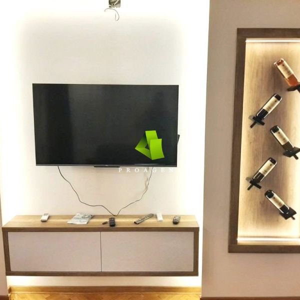 Slika 1 - Renoviran trosoban stan na odličnoj lokaciji kod Narodnog pozorišta ID#7405